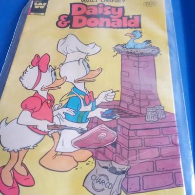 LOT 138 DAISY AND DONALD COMIC BOOK