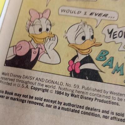 LOT 138 DAISY AND DONALD COMIC BOOK