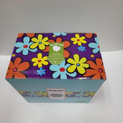 Scentsy Warmer Scooby-Doo Mystery Machine Van