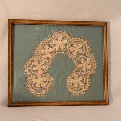 Framed Doiley, Lace Collar, and More (D-DZ)