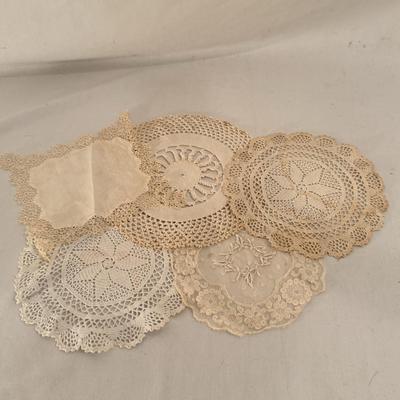 Framed Doiley, Lace Collar, and More (D-DZ)