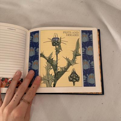 Birds, Wildflowers, and Other Nature Books (D-DZ)
