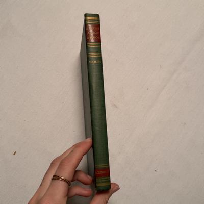 Rare Books: Frances Hodgson Burnett, Thomas Wolfe, John Sale, & Maurice O’Sullivan (D-DZ)