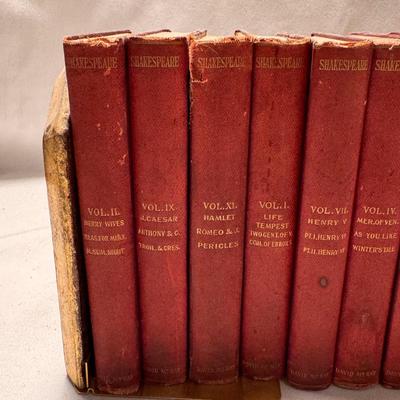 Antique Shakespeare Books (D-DZ)