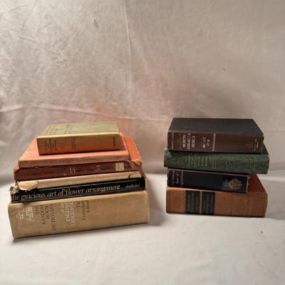 The Artistic Crafts Series of Technical Handbooks - Writing & Illuminating & Lettering and Other Vintage Books (D-DZ)