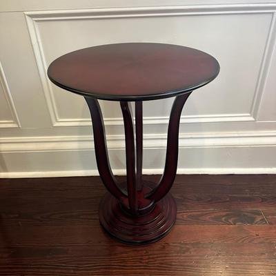 BOMBAY CO. Round Side Table