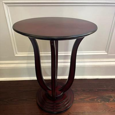BOMBAY CO. Round Side Table