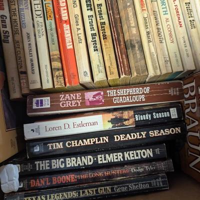 Vintage Western Paperback Books Lot D
