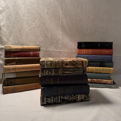 Books by Inglis Fletcher, Daphne Du Maurier, Gene Stratton Porter, and More (D-DZ)