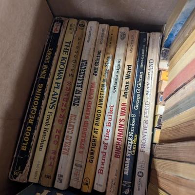 Vintage Western Paperback Books Lot E