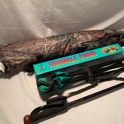 Eastman Ground Blind with Tracks Walking Stick & Two Small Chairs (L-HS)