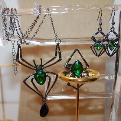 JEWELRY SET Includes Green Belly Spider Earrings (1" x ½") with Wire Hook; ADJUSTABLE Size 7 Ring & PENDANT (3¼" x...