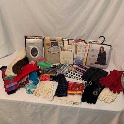 Silk Scarves, Fur Collars, Gloves, & Pantyhose (MB-HS)