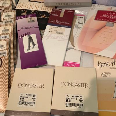 Silk Scarves, Fur Collars, Gloves, & Pantyhose (MB-HS)