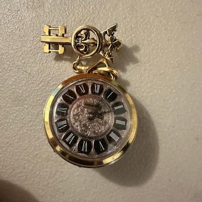 Vintage Fleur de Ladies Pocket Watch