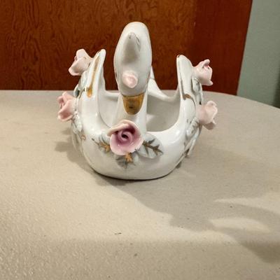 Vintage China Swan with Roses