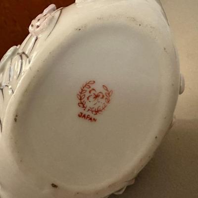 Vintage China Swan with Roses