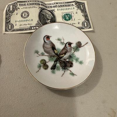 Pair (Set of 2) Gold Trim Fine Porcelain Duo Bird Mini Plate Japan Diameter 4"