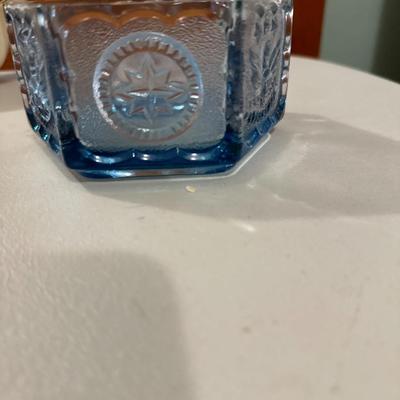 Vintage Tiara Exclusives Colonial Candy Box Blue