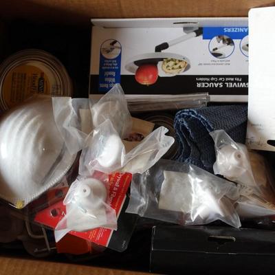 Lot of Homegoods / Chemicals