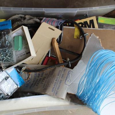 Lot of Homegoods / Chemicals