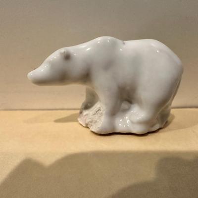 Vintage Wade England Minature Polar Bear