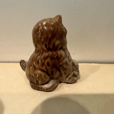 Vintage Wade Red Rose Tea Figurine Kitten with Pink tinted Yarn