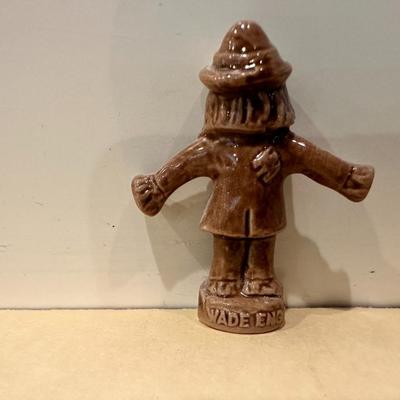Wade Whimsies England Figurine Calendar Series Scarecrow September Red Rose Tea