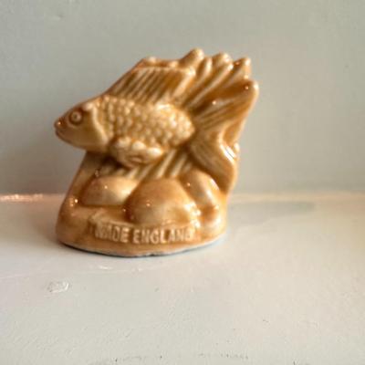 Minature Wade Whimsies Porcelain Figurines - Angel Fish