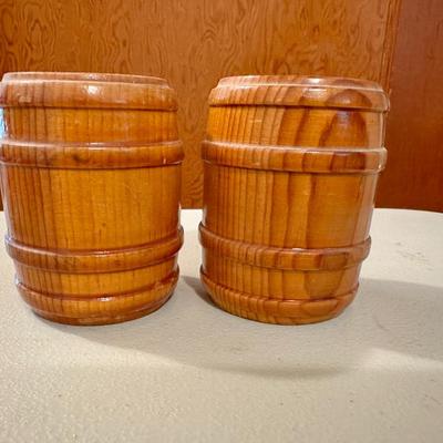 Barrel Salt and Pepper Shakers