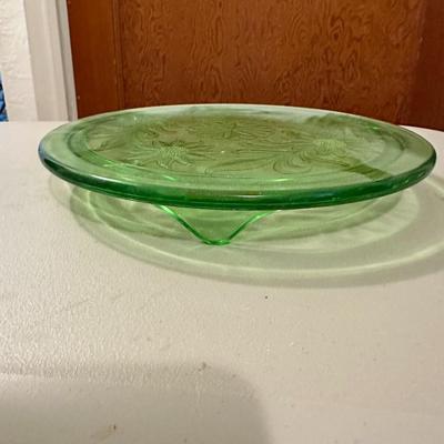 Vintage Green Uranium Vaseline Glass Jeanette Sunflower Footed Cake Plate 10”