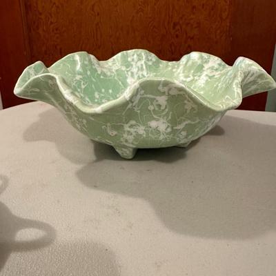 Shawnee Pottery Matte Cameo Green Splatter Footed Centerpiece Bowl 2503