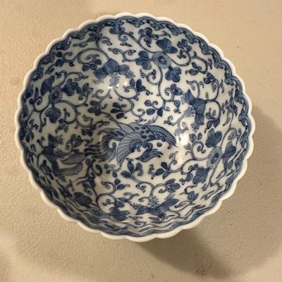 Vintage Blue Floral Three Peaks porcelain Japanese bowl