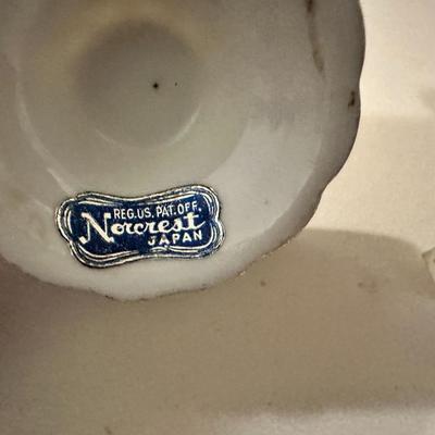 Norcrest Japan beaded coraline teacup gold trim