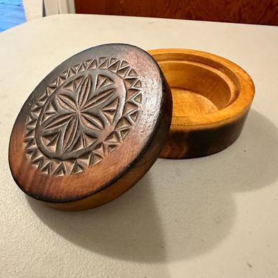 Round Wood Mini Jewelry Box with Hand-Carved Floral Motif, "Majestic Flower"