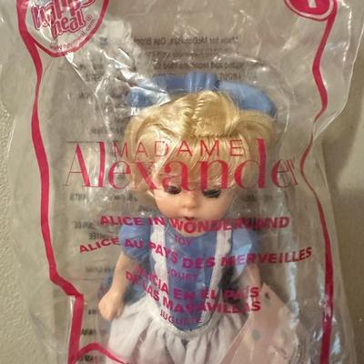 Madame Alexander Alice in Wonderland McDonald's 4" Collectable Doll 2010