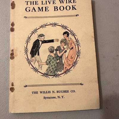 1930 The Live Wire Game Book by Beatrice Plumb, Lettie C. Van Derveer, Alta Toepp and Grace M. Bueobee