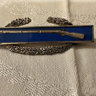 Sterling Silver WWII Rifle Marksman CIB Badge Blue Enamel Pin US Army