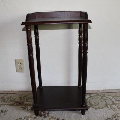Telephine Table