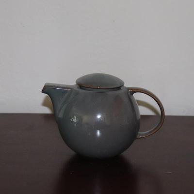 Cermanic teapot