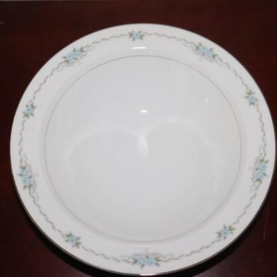 Style House Fine China "Corsage" Dinner Plate