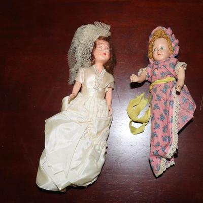 Pair of vintage dolls