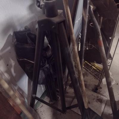 Prio Peavey Speaker with Telescoping Tripod Stand Choice A