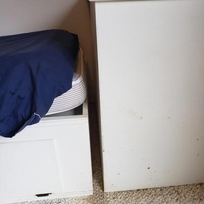 Twin Bed Frame and Storage Cube (BD-KD)