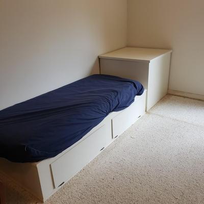 Twin Bed Frame and Storage Cube (BD-KD)