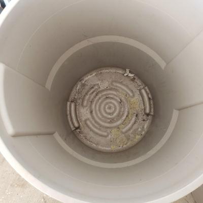 Four 34 Gallon Trash Cans (G-KD)