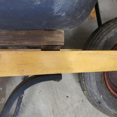 Plastic Drum Wheelbarrow (G-KD)