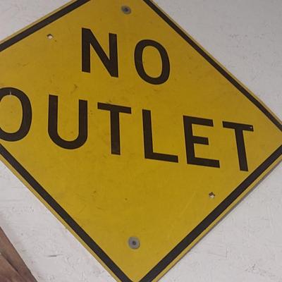 Genuine 'No Outlet' Metal Traffic Sign Choice B