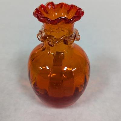 Hand Blown Pilgrim Glass Vase
