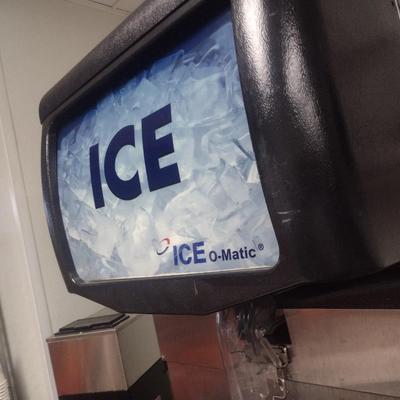 Ready Ice Dispenser